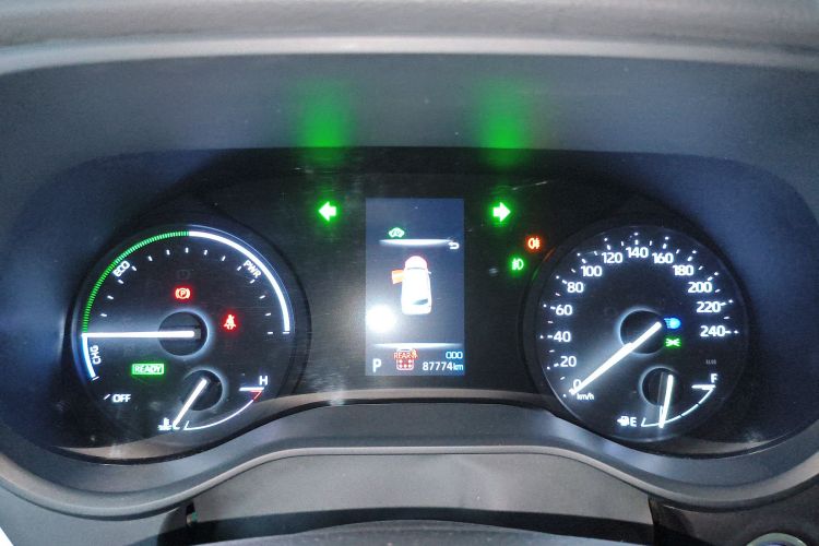 丰田 格瑞维亚 2022款 2.5L混动 尊爵版中控内饰14