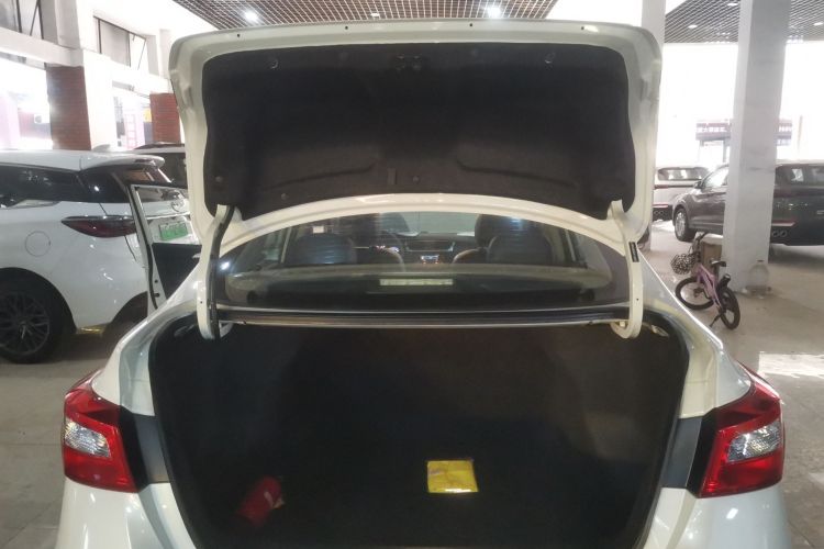 日产 轩逸 2021款 经典 1.6XE CVT专享版局部细节23