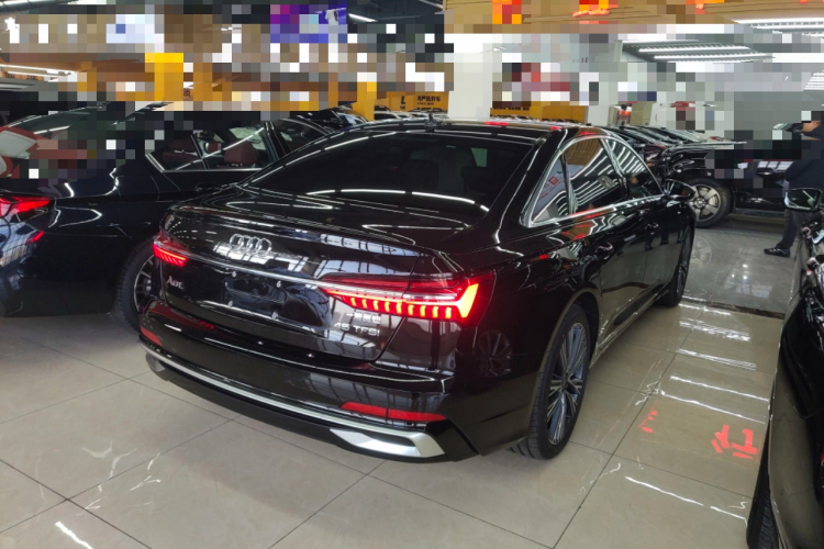 奥迪A6L 2025款 改款 45 TFSI 臻选动感型车身外观7