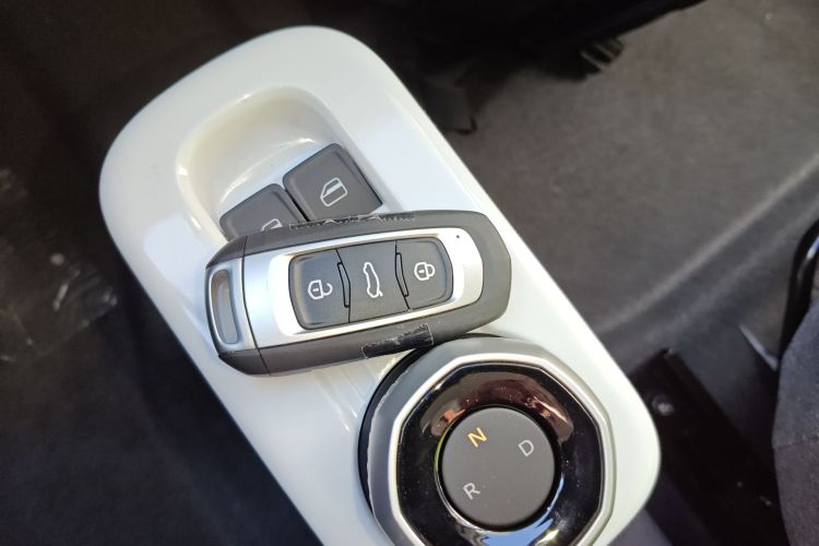 吉利银河 熊猫 2025款 210km 元气熊中控内饰11