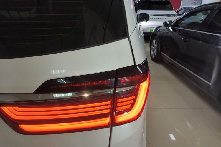 本田 奥德赛 2022款 2.0L e:HEV 锐·领享版车身外观9