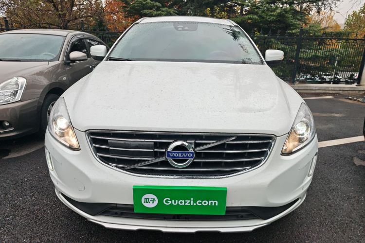 沃尔沃XC60 2017款 T5 AWD 智远版车身外观2