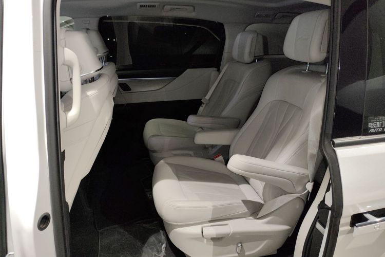 别克GL8新能源 2024款 陆尊 智享版 7座中控内饰21
