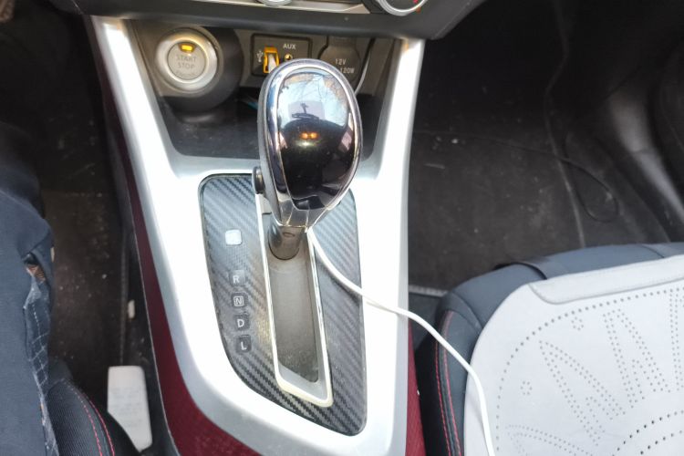 日产 蓝鸟 2016款 1.6L CVT智酷版中控内饰18