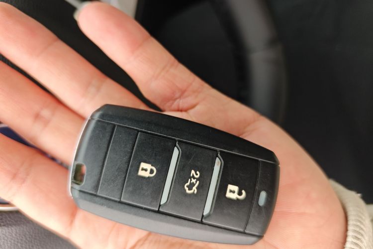 长安 逸动新能源 2019款 EV460 共享版中控内饰7001