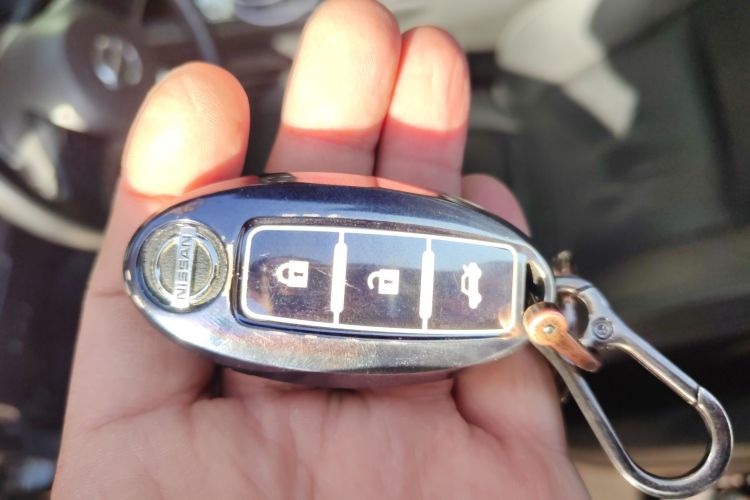 日产 天籁 2019款 2.0L XL 舒适版中控内饰11