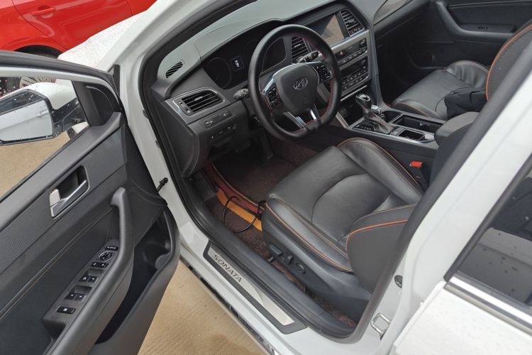 现代 索纳塔 2017款 1.6T GLS智能型中控内饰20