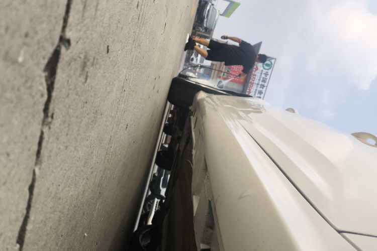 福特 福克斯 2020款 两厢经典 1.5L 自动风尚型局部细节9001