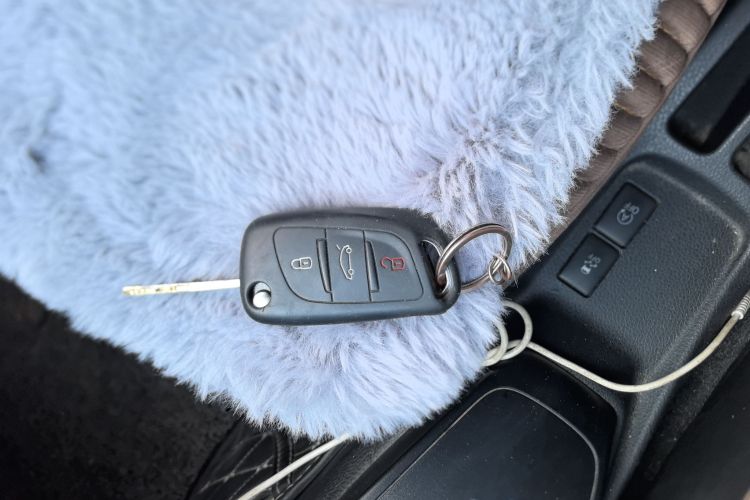 丰田 威驰 2019款 1.5L CVT创行版中控内饰11