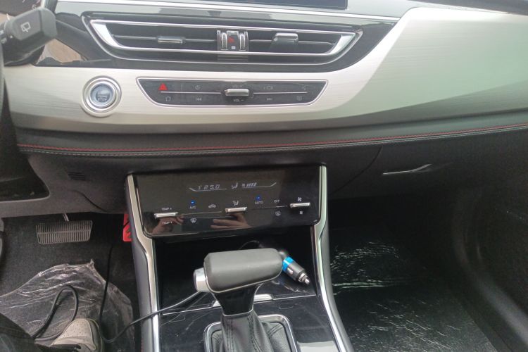 长安CS75 2020款 280T DCT尊贵型 国VI中控内饰16