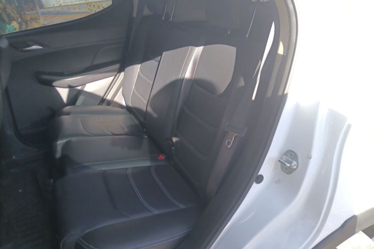 比亚迪 元新能源 2019款 EV535 智联领潮型中控内饰21