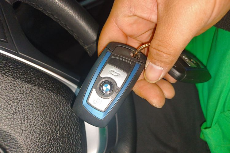 宝马3系 2017款 320Li M运动型中控内饰11