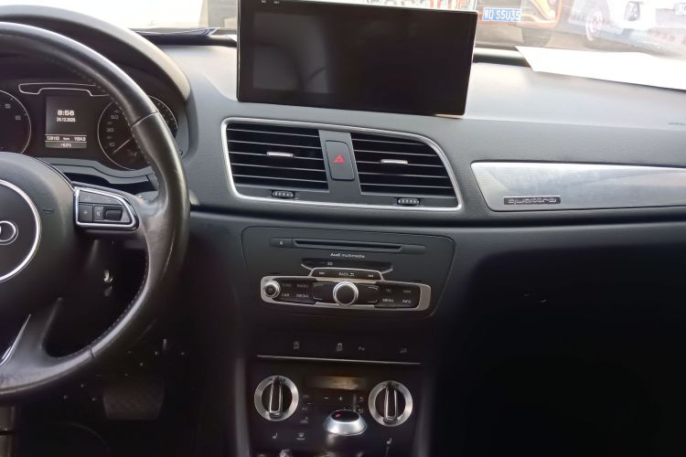 奥迪Q3 2015款 35 TFSI quattro百万纪念进享型局部细节16