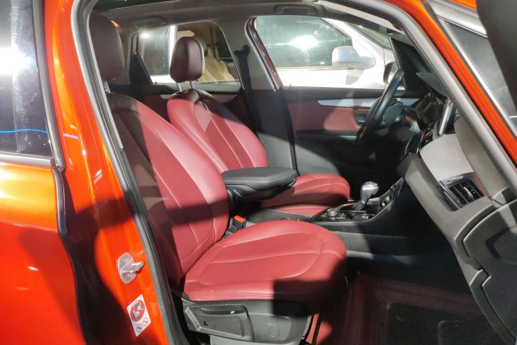 宝马2系旅行车 2016款 218i 时尚型局部细节41