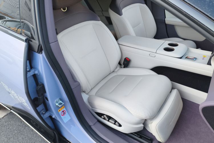 阿维塔06 2025款 Pro增程版局部细节41