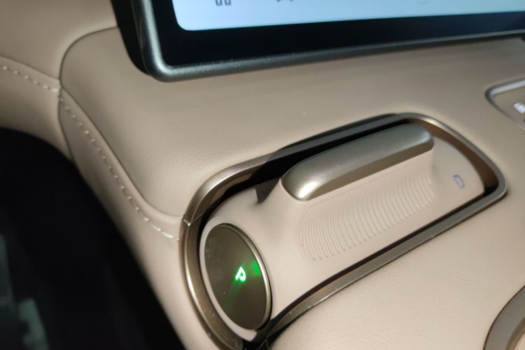 蔚来ES6 2024款 75kWh中控内饰18