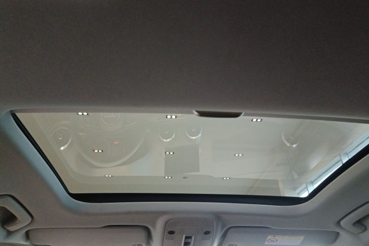 奥迪Q2L 2023款 35TFSI 时尚致雅型中控内饰22