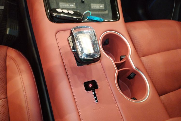 鸿蒙智行 问界M5 2024款 增程 Max RS 四驱高阶智驾版局部细节18