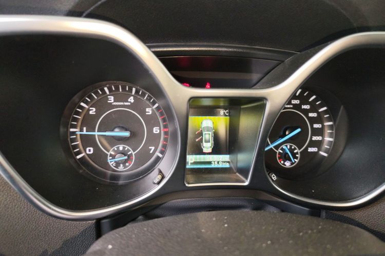 江铃 驭胜S330 2016款 1.5L GTDi 自动两驱尊贵版中控内饰14