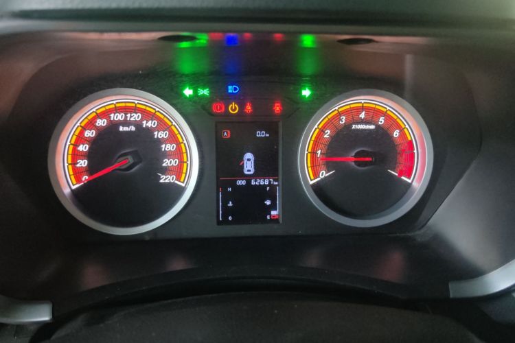 东南DX5 2019款 1.5L 手动豪华型中控内饰14