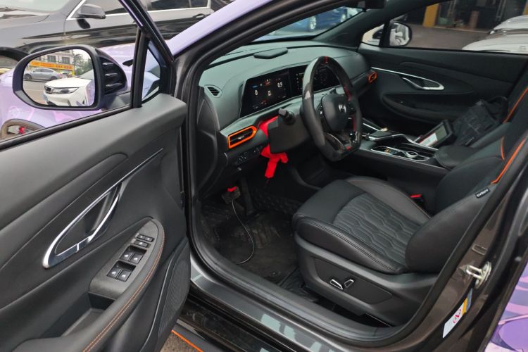 长安UNI-T 2022款 1.5T 运动版 尊贵型中控内饰20