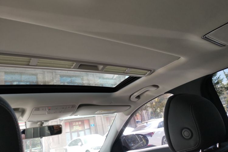 奔驰E级 2018款 改款 E 200 L 4MATIC局部细节22