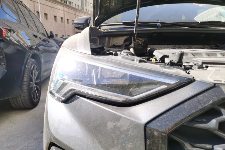 奥迪Q3 Sportback 2023款 40 TFSI 时尚型车身外观8