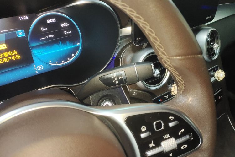 奔驰GLC 2020款 改款 GLC 260 L 4MATIC 豪华型中控内饰18