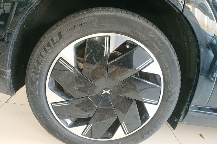 小鹏X9 2024款 640四驱高性能Max车身外观6008