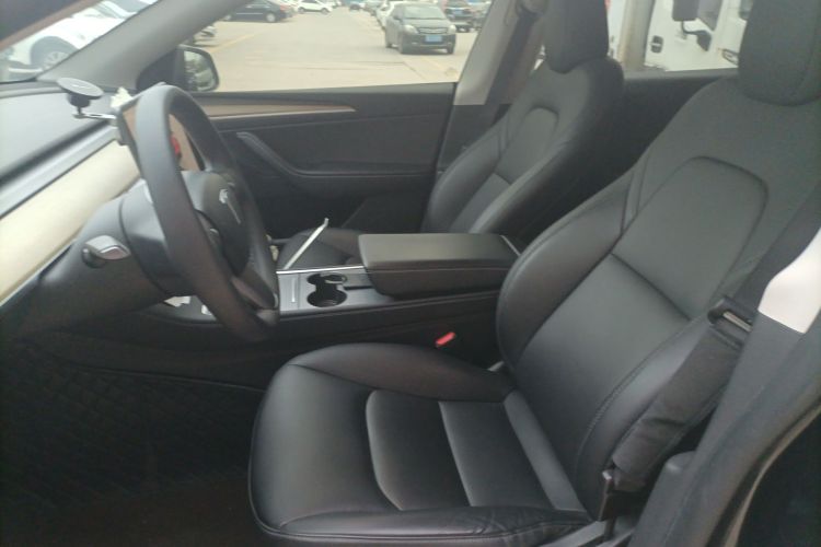 特斯拉 Model Y 2022款 改款 后轮驱动版中控内饰19