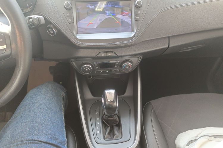 福特 福睿斯 2019款 改款 1.5L 自动悦享型 国VI局部细节18