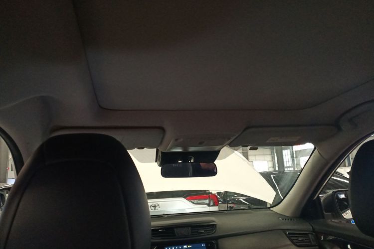 日产 奇骏 2021款 2.0L CVT 2WD XL ITS舒适纪念版局部细节22