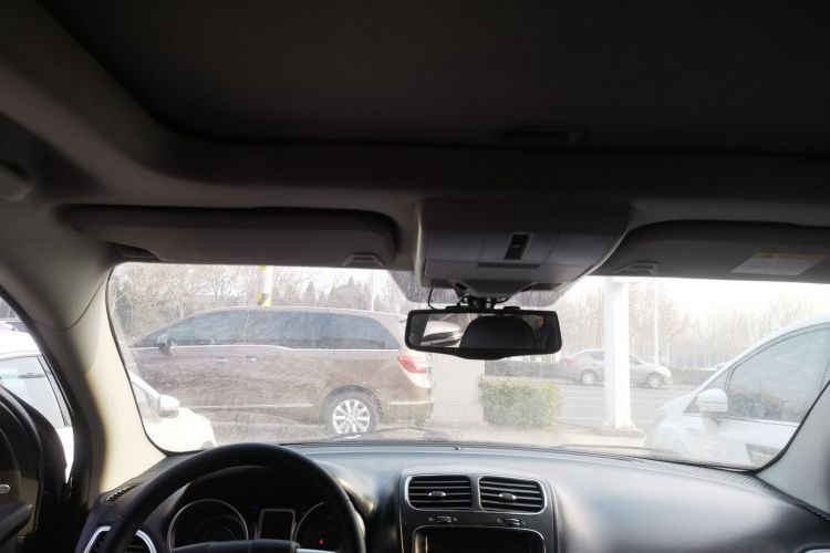 道奇 酷威 2015款 2.0TD 四驱尊尚版局部细节22