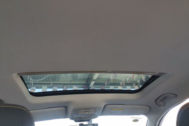 荣威i5 2021款 1.5L CVT铂金版中控内饰22