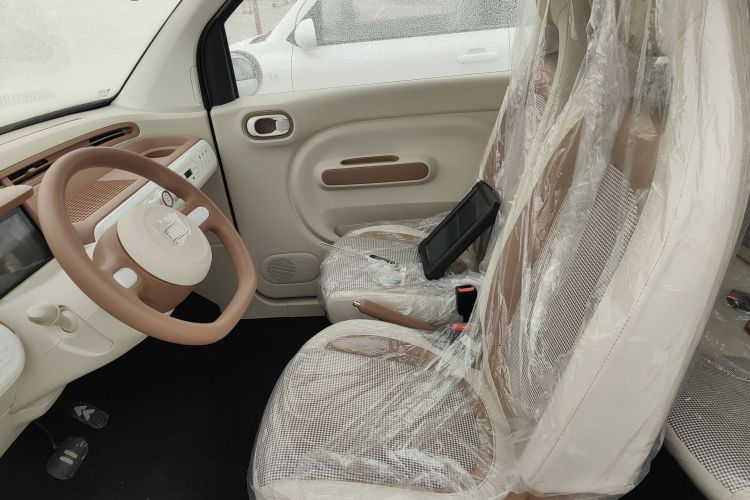 奔腾小马 2026款 222km 萌趣马 Plus中控内饰19