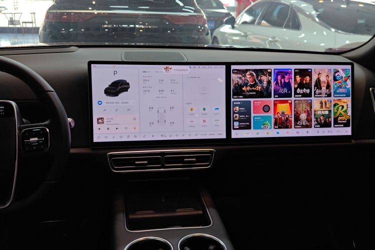 理想汽车 理想L8 2023款 Air中控内饰16