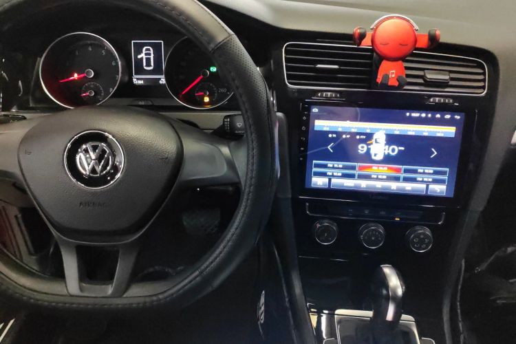 大众 高尔夫 2019款 1.6L 自动时尚型 国V中控内饰7002