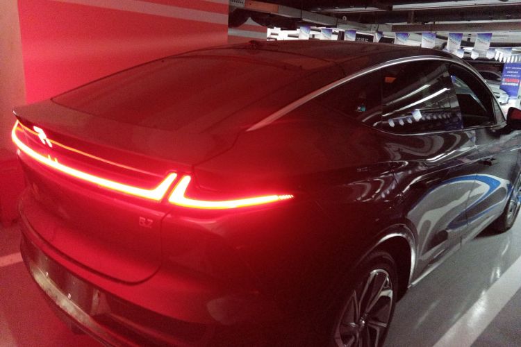 飞凡汽车 飞凡R7 2022款 旗舰高阶版车身外观6005