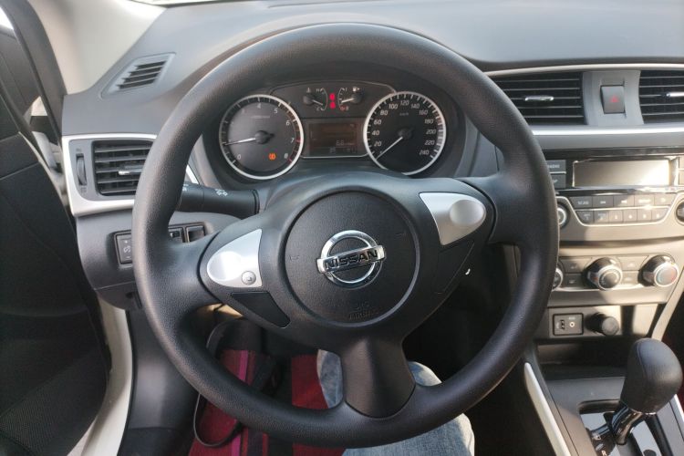 日产 轩逸 2024款 经典 1.6XE CVT舒适版局部细节13