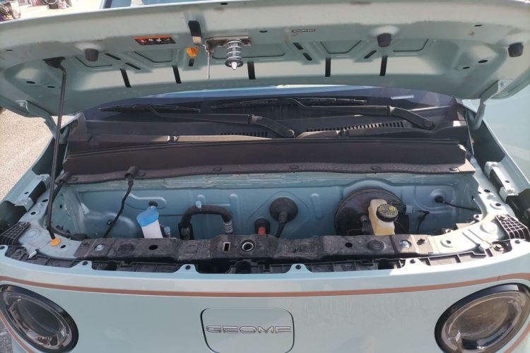 吉利银河 2024款 熊猫mini 200km 耐力熊机舱底盘24