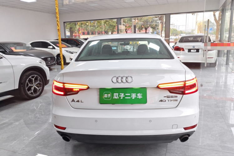 奥迪A4L 2017款 40 TFSI 时尚型车身外观6