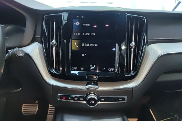 沃尔沃XC60新能源 2022款 T8 插电混动 四驱智远运动版局部细节16
