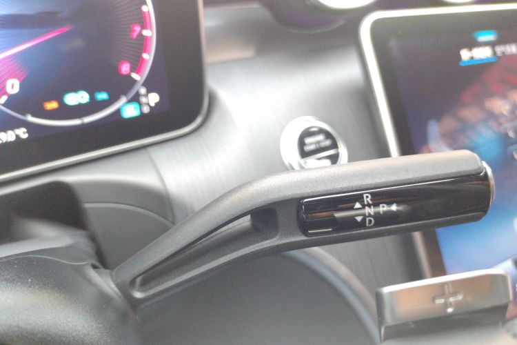 奔驰C级 2022款 C 200 L 运动版中控内饰18