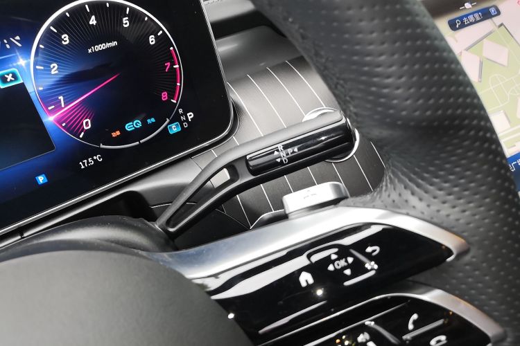 奔驰C级 2022款 改款 C 260 L 运动版中控内饰18