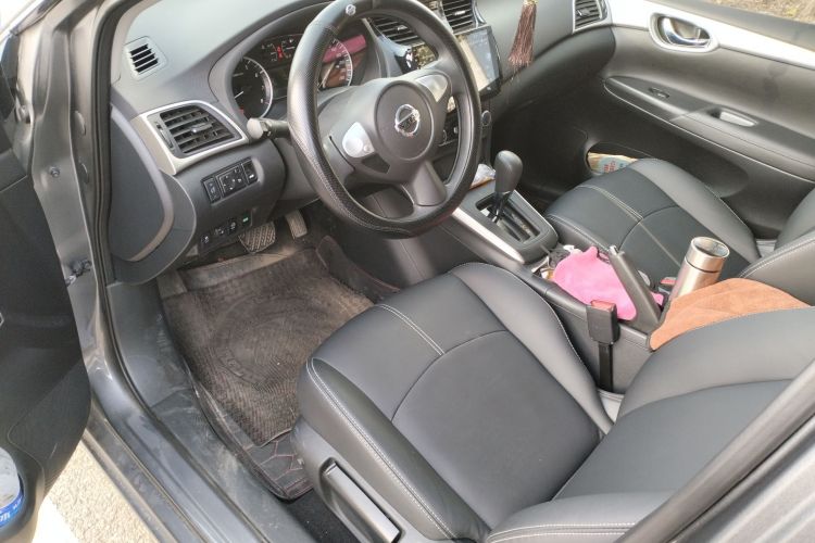 日产 轩逸 2024款 改款 经典 1.6XE CVT舒适版中控内饰7003