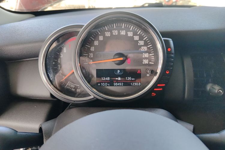 MINI 2015款 1.2T ONE 五门版中控内饰14