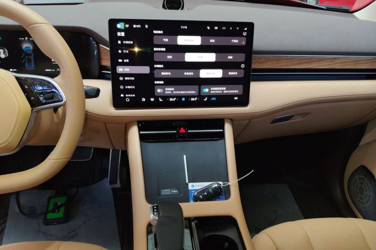 鸿蒙智行 问界M7 2024款 1.5T 智驾四驱Pro版 6座中控内饰16