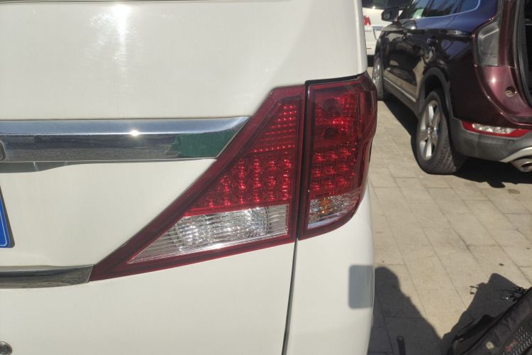 野马汽车 斯派卡 2022款 1.5L CVT豪华型车身外观6006