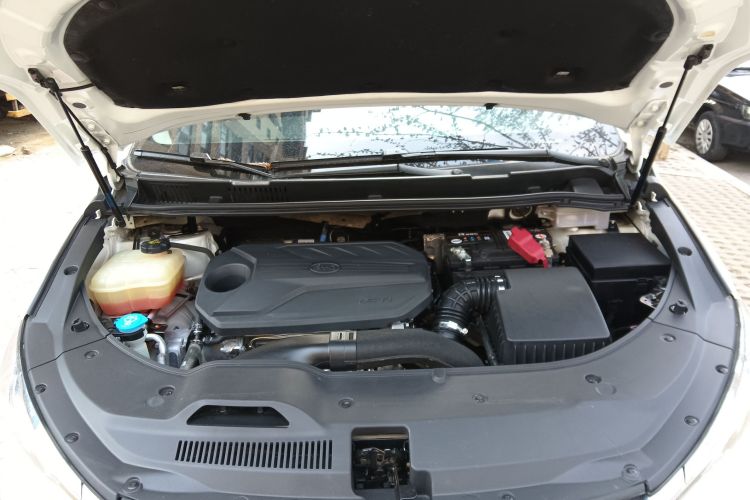 比亚迪 宋MAX 2021款 升级版 1.5T 自动豪华型 7座局部细节24