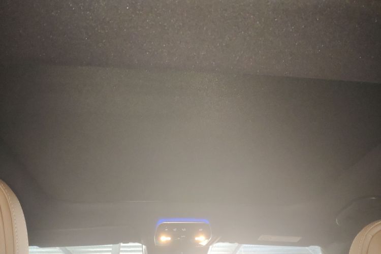 奔驰E级 2024款 改款 E 300 L 时尚型局部细节22